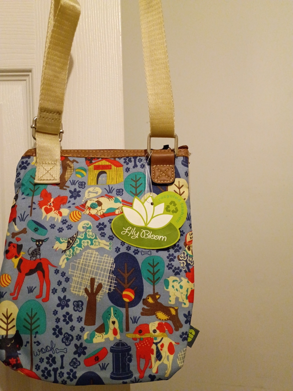 Lily Bloom - Playful Dog Print Crossbody Bag - Picture 2 of 2